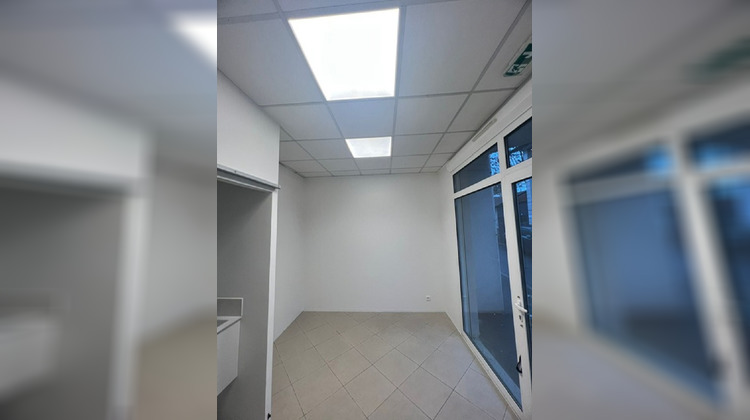 Ma-Cabane - Location Local commercial SAINT-LEU-LA-FORET, 11 m²