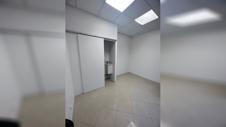 Ma-Cabane - Location Local commercial SAINT-LEU-LA-FORET, 11 m²