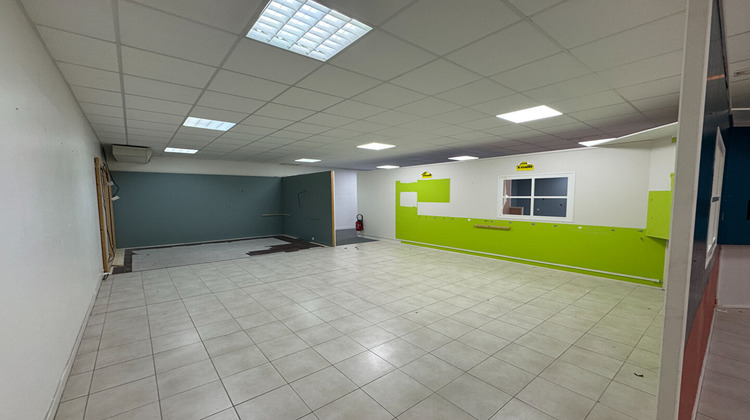 Ma-Cabane - Location Local commercial SAINT-LO, 655 m²