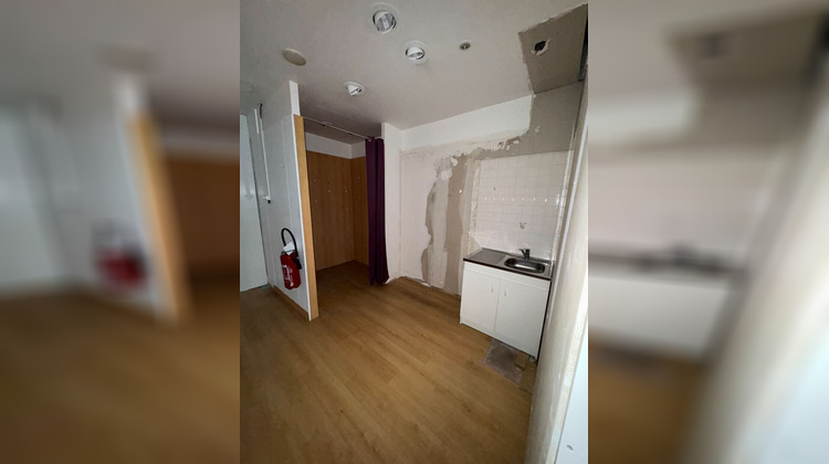 Ma-Cabane - Location Local commercial SAINT-LO, 93 m²