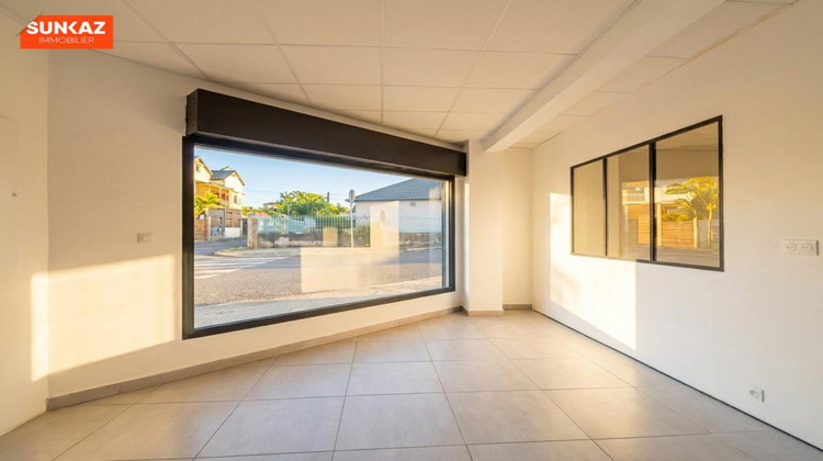 Ma-Cabane - Location Local commercial SAINT LOUIS, 47 m²