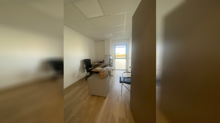 Ma-Cabane - Location Local commercial SAINT-MALO, 219 m²