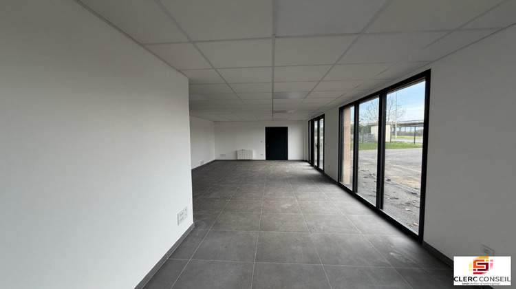 Ma-Cabane - Location Local commercial Saint-Marcel, 221 m²