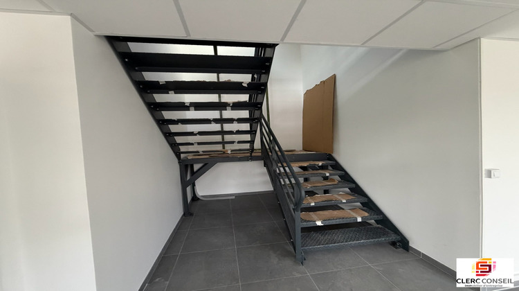 Ma-Cabane - Location Local commercial Saint-Marcel, 221 m²