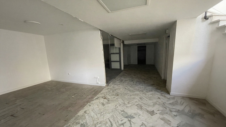 Ma-Cabane - Location Local commercial Saint-Maur-des-Fossés, 182 m²