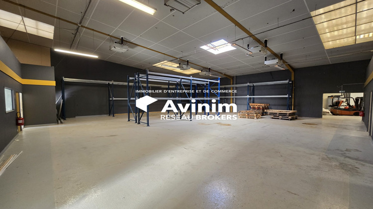 Ma-Cabane - Location Local commercial Saint-Maximin, 750 m²