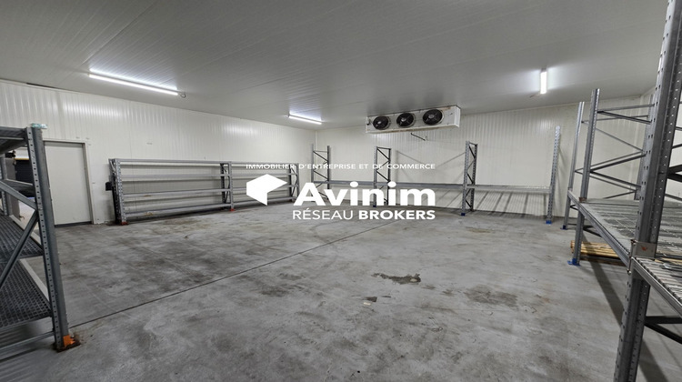 Ma-Cabane - Location Local commercial Saint-Maximin, 750 m²