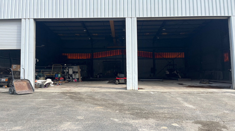 Ma-Cabane - Location Local commercial SAINT-MEDARD-D'EYRANS, 250 m²