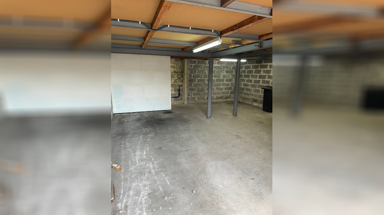 Ma-Cabane - Location Local commercial Saint-Médard-en-Jalles, 40 m²