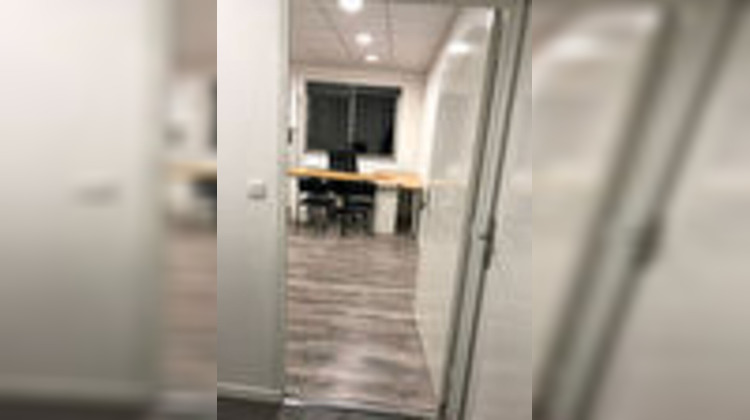 Ma-Cabane - Location Local commercial SAINT-MEDARD-EN-JALLES, 15 m²