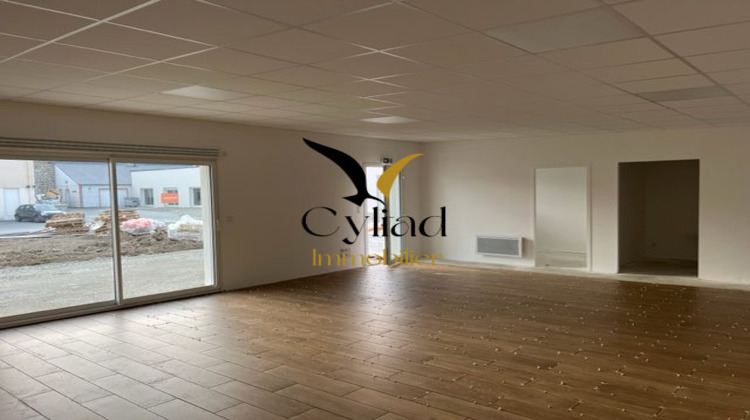 Ma-Cabane - Location Local commercial Saint-Méloir-des-Ondes, 75 m²