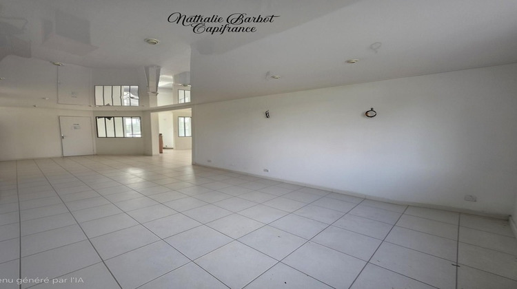 Ma-Cabane - Location Local commercial SAINT MEMMIE, 150 m²