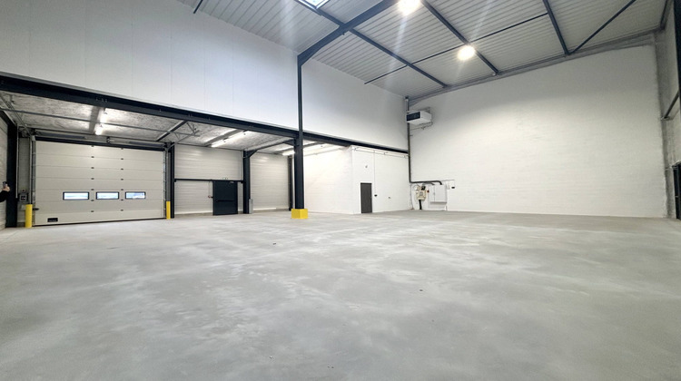 Ma-Cabane - Location Local commercial Saint-Ouen-l'Aumône, 316 m²