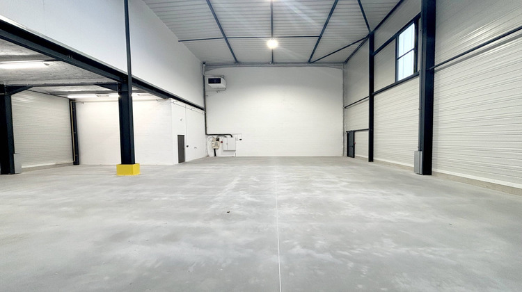 Ma-Cabane - Location Local commercial Saint-Ouen-l'Aumône, 316 m²