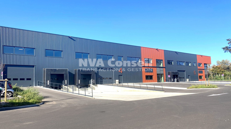 Ma-Cabane - Location Local commercial Saint-Ouen-l'Aumône, 1504 m²