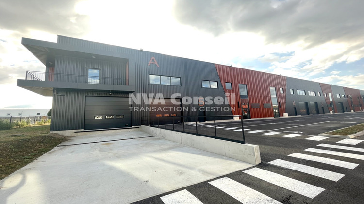 Ma-Cabane - Location Local commercial Saint-Ouen-l'Aumône, 899 m²