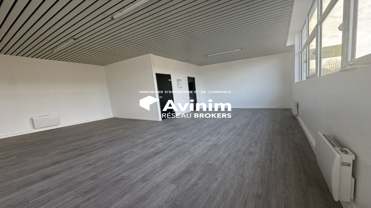 Ma-Cabane - Location Local commercial Saint-Ouen-l'Aumône, 336 m²