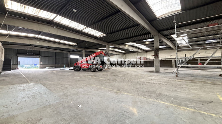Ma-Cabane - Location Local commercial Saint-Ouen-l'Aumône, 2753 m²