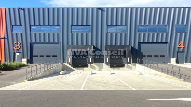 Ma-Cabane - Location Local commercial Saint-Ouen-l'Aumône, 1227 m²