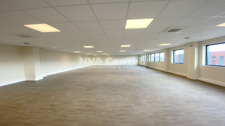 Ma-Cabane - Location Local commercial Saint-Ouen-l'Aumône, 1227 m²