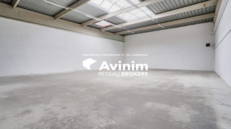 Ma-Cabane - Location Local commercial Saint-Ouen-l'Aumône, 390 m²