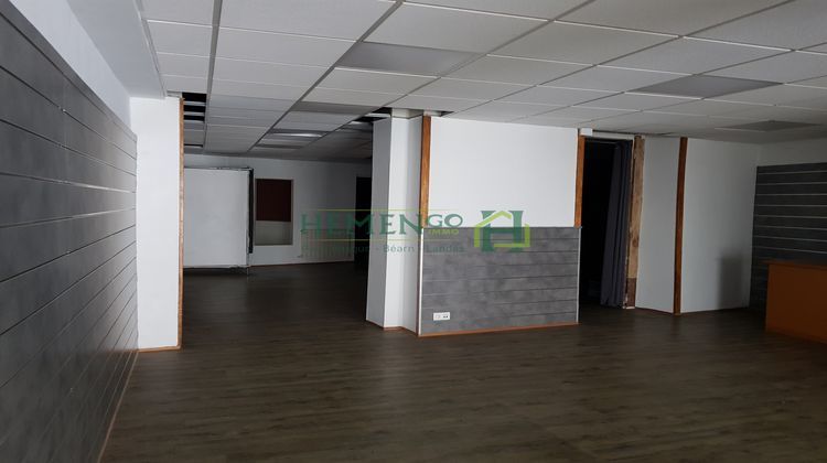 Ma-Cabane - Location Local commercial Saint-Palais, 100 m²