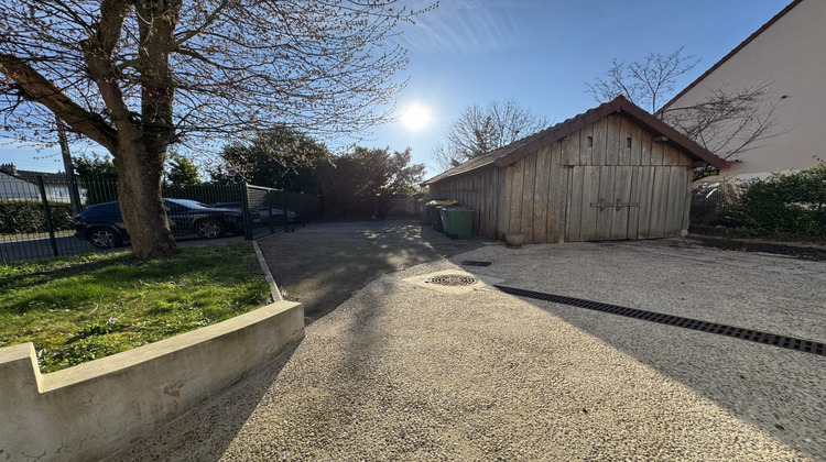 Ma-Cabane - Location Local commercial Saint-Parres-aux-Tertres, 200 m²