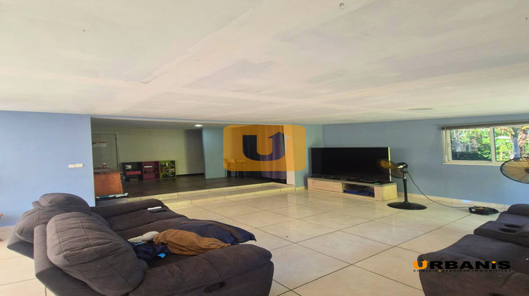 Ma-Cabane - Location Local commercial Saint-Paul, 140 m²