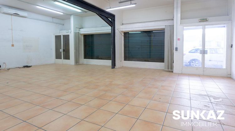 Ma-Cabane - Location Local commercial SAINT PIERRE, 238 m²