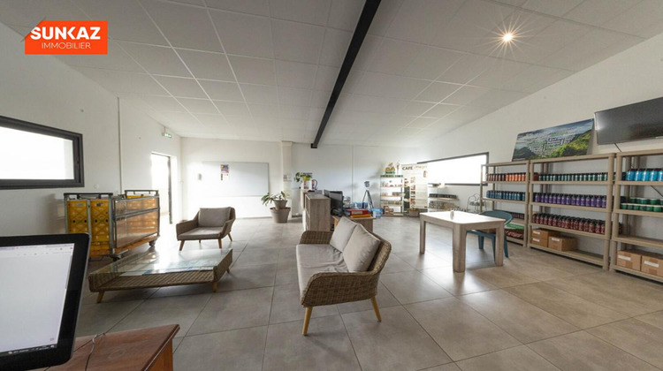 Ma-Cabane - Location Local commercial SAINT PIERRE, 152 m²