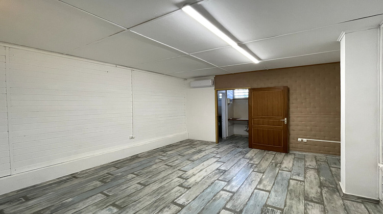 Ma-Cabane - Location Local commercial SAINT-PIERRE, 43 m²