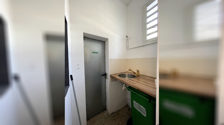 Ma-Cabane - Location Local commercial SAINT-PIERRE, 43 m²