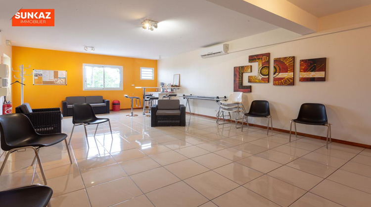 Ma-Cabane - Location Local commercial SAINT PIERRE, 66 m²