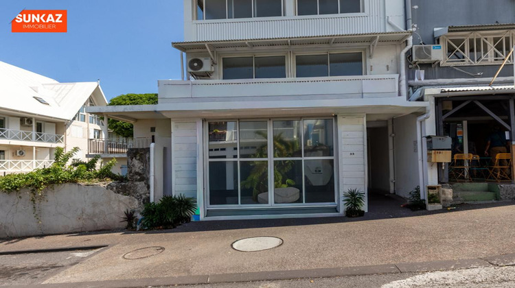 Ma-Cabane - Location Local commercial SAINT PIERRE, 162 m²