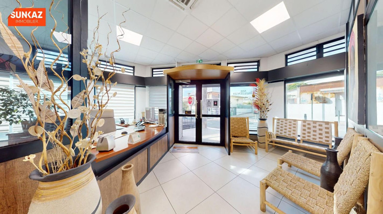 Ma-Cabane - Location Local commercial SAINT PIERRE, 220 m²