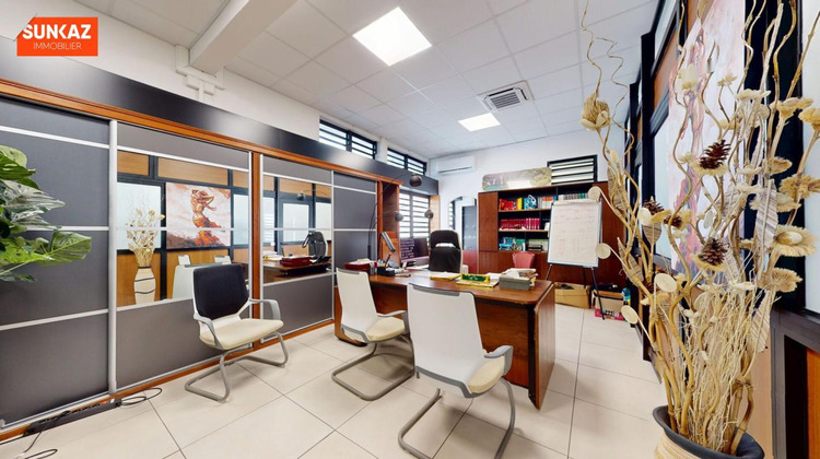 Ma-Cabane - Location Local commercial SAINT PIERRE, 220 m²