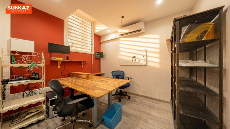 Ma-Cabane - Location Local commercial SAINT PIERRE, 92 m²