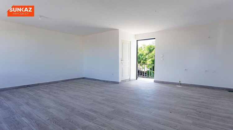 Ma-Cabane - Location Local commercial SAINT PIERRE, 35 m²