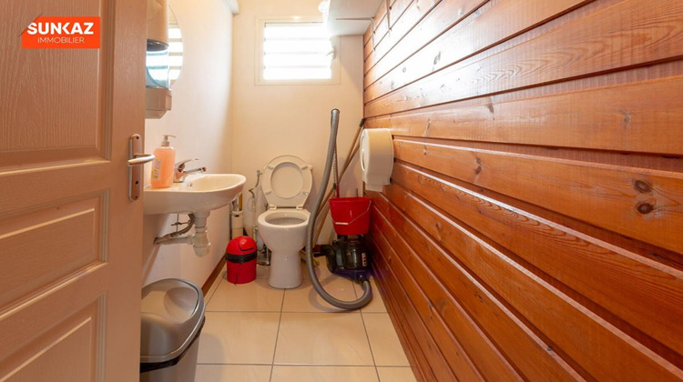 Ma-Cabane - Location Local commercial SAINT PIERRE, 66 m²
