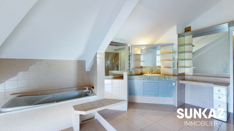 Ma-Cabane - Location Local commercial SAINT PIERRE, 345 m²