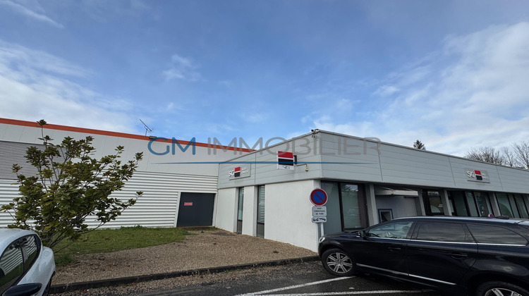 Ma-Cabane - Location Local commercial Saint-Pierre-du-Mont, 157 m²