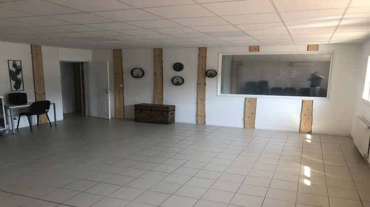 Ma-Cabane - Location Local commercial Saint-Priest-en-Jarez, 130 m²