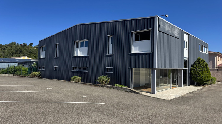 Ma-Cabane - Location Local commercial Saint-Priest-en-Jarez, 350 m²