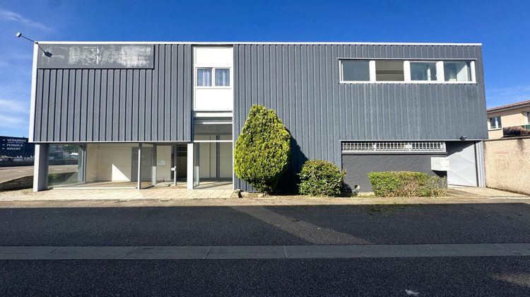 Ma-Cabane - Location Local commercial Saint-Priest-en-Jarez, 350 m²