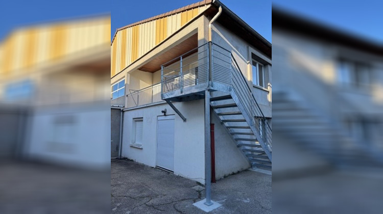 Ma-Cabane - Location Local commercial SAINT-PRIEST-EN-JAREZ, 110 m²