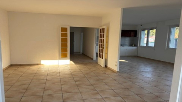 Ma-Cabane - Location Local commercial SAINT-PRIEST-EN-JAREZ, 110 m²