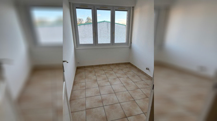 Ma-Cabane - Location Local commercial SAINT-PRIEST-EN-JAREZ, 110 m²