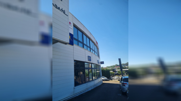 Ma-Cabane - Location Local commercial Saint-Priest-en-Jarez, 210 m²