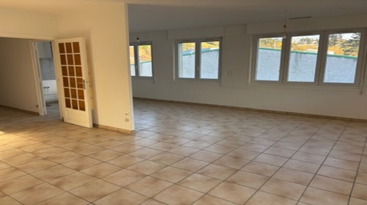 Ma-Cabane - Location Local commercial SAINT-PRIEST-EN-JAREZ, 110 m²