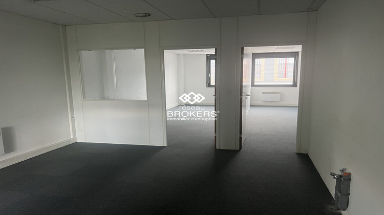 Ma-Cabane - Location Local commercial Saint-Quentin-Fallavier, 60 m²